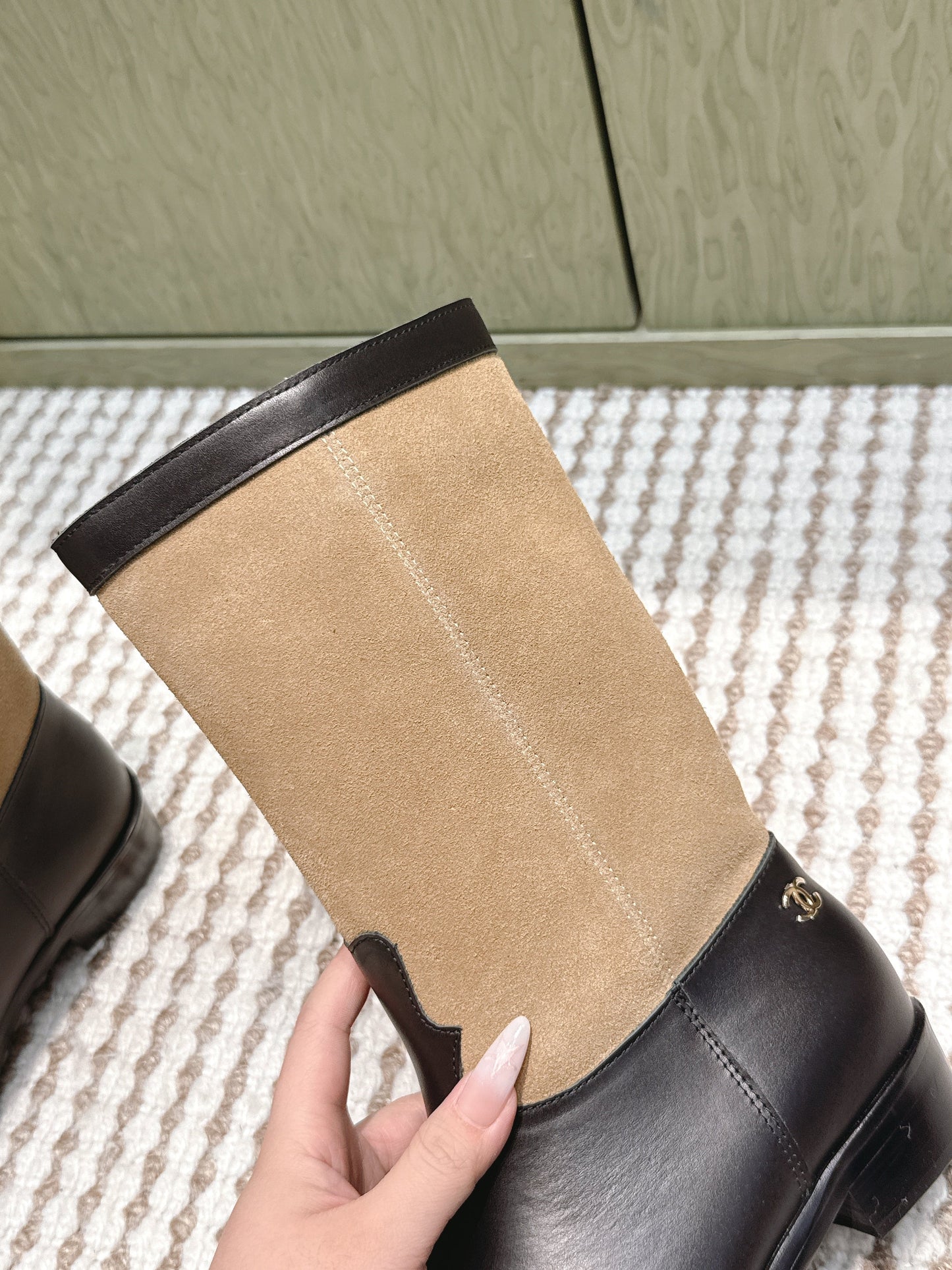 CHANEL 25S MID-CALF BOOTS IN TAN BROWN SUEDE MIX BLACK CALFSKIN - 35