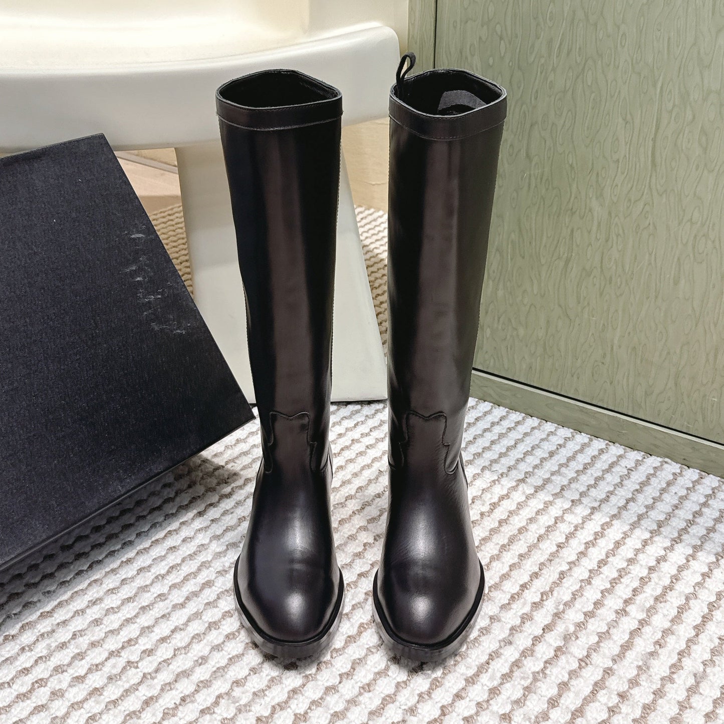 CHANEL 25S KNEE-HIGH BOOTS IN BLACK CALFSKIN - 35