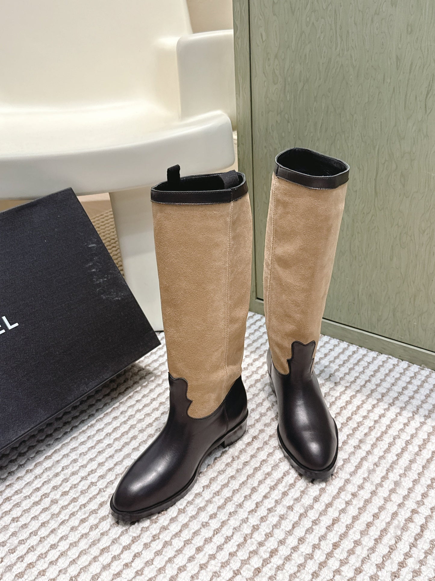 CHANEL 25S KNEE-HIGH BOOTS IN TAN BROWN SUEDE MIX BLACK CALFSKIN - 35