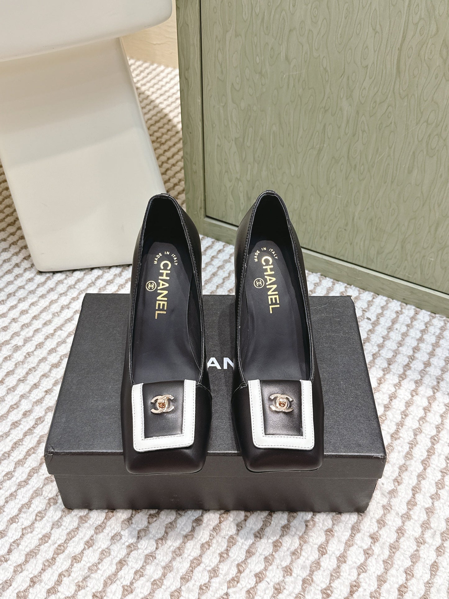 CHANEL 25S SLINGBACK SHOES 90MM IN BLACK CALFSKIN SQUARE TOE GOLD HARDWARE - 35