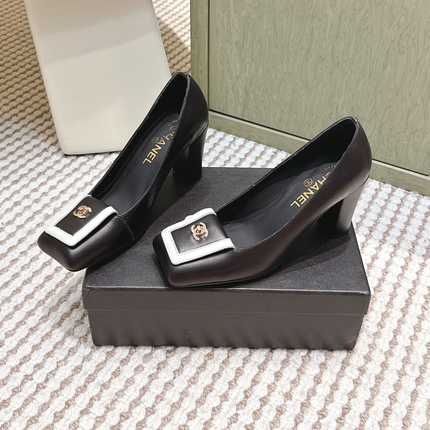 CHANEL 25S SLINGBACK SHOES 90MM IN BLACK CALFSKIN SQUARE TOE GOLD HARDWARE - 35