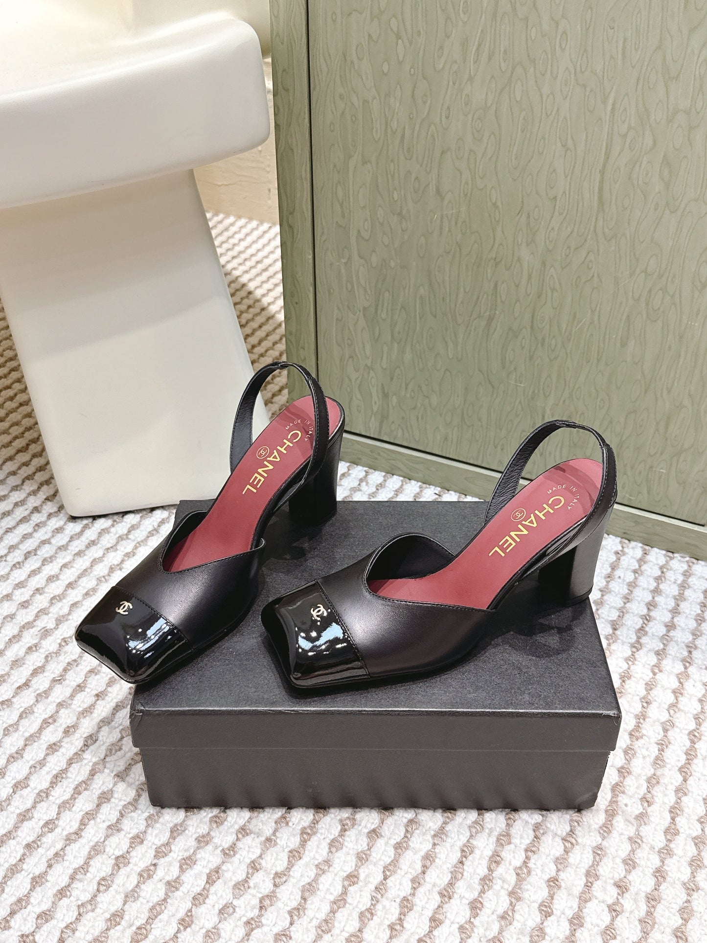 CHANEL 25S HIGH-HEELED SQUARE-TOE SLINGBACK 90MM IN BLACK CALFSKIN - 35