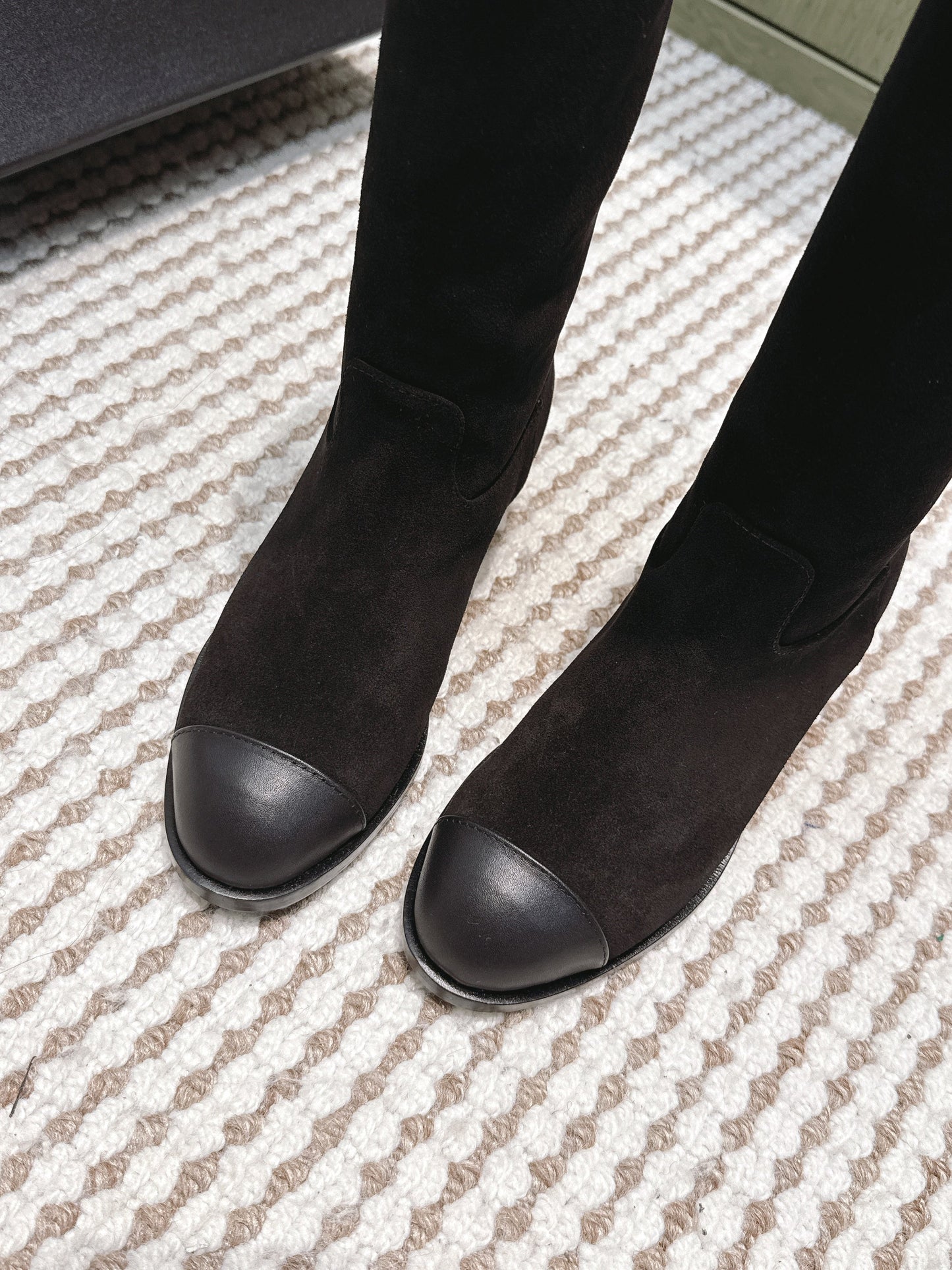 CHANEL 25S HIGH-CALF COWBOY BOOTS IN BLACK SUEDE AND CALFSKIN DIAMOND-QUILTED - 35