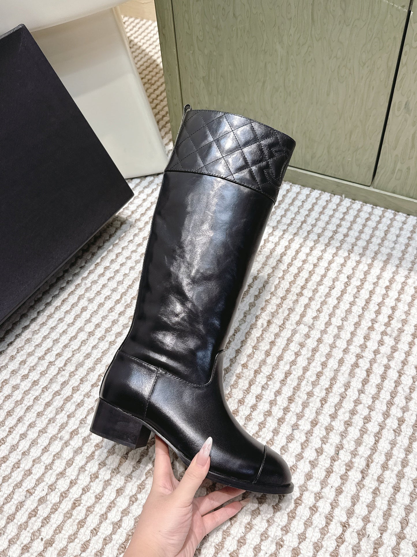 CHANEL 25S HIGH-CALF COWBOY BOOTS IN BLACK CALFSKIN DIAMOND-QUILTED - 35