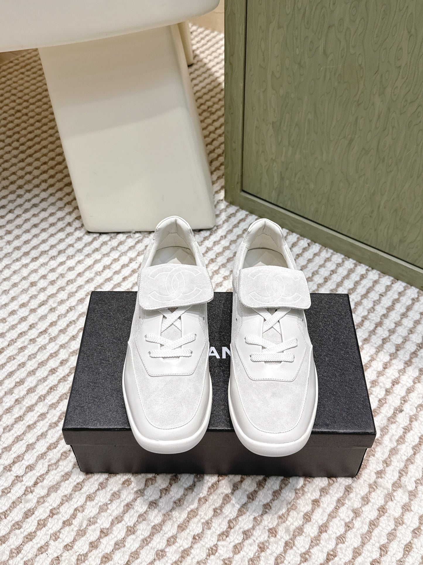 CHANEL 25S SNEAKERS 35MM IN GREIGE SUEDE WITH VELCRO STRAPS - 35
