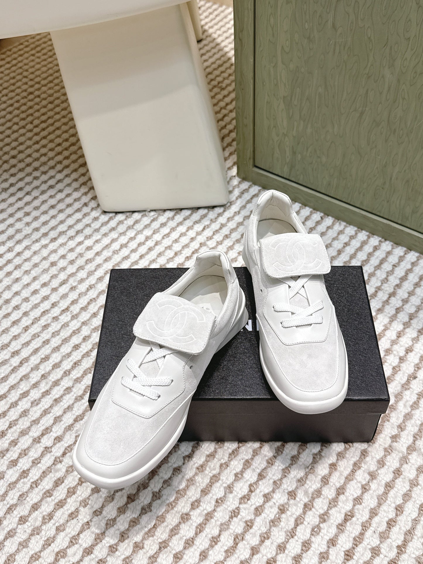 CHANEL 25S SNEAKERS 35MM IN GREIGE SUEDE WITH VELCRO STRAPS - 35