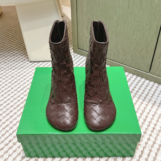 BOTTEGA VENETA 26S ЧОБОТИ INTRECCIATO 70 ММ З КОРИЧНЕВОЇ ОВЕЧОЇ ШКІРИ