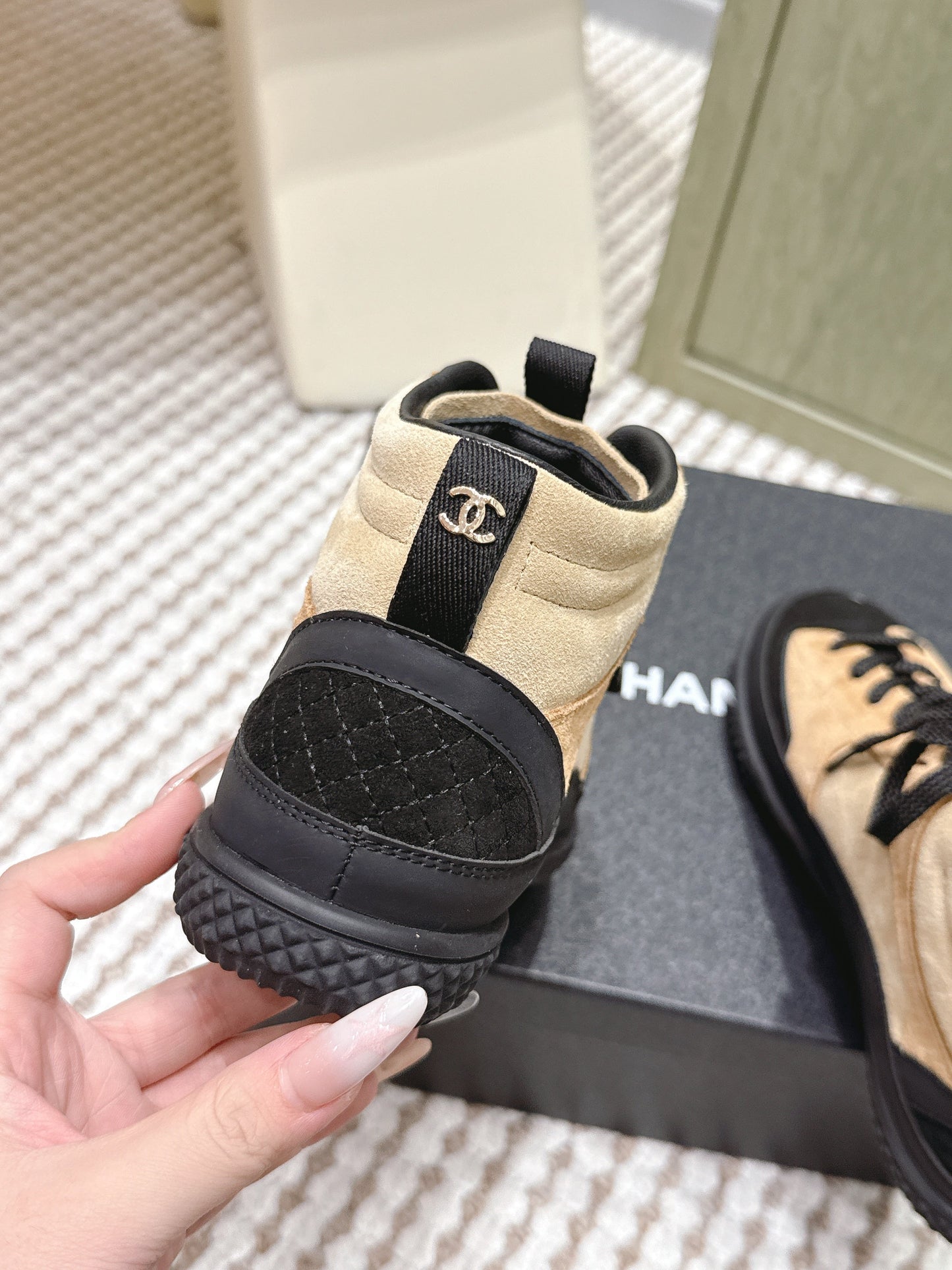 CHANEL 25S HIGH-TOP SNEAKERS IN BLACK AND BROWN CALFSKIN AND SUEDE - 35