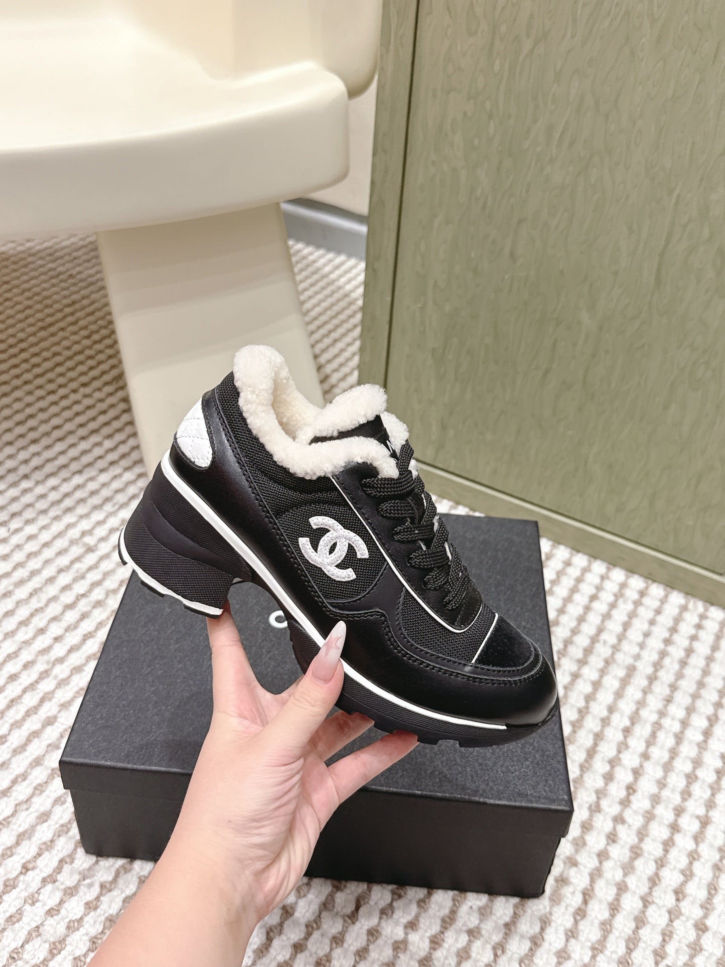CHANEL 25S SNEAKERS IN BLACK SYNTHETIC FABRIC AND SUEDE CALFSKIN - 35