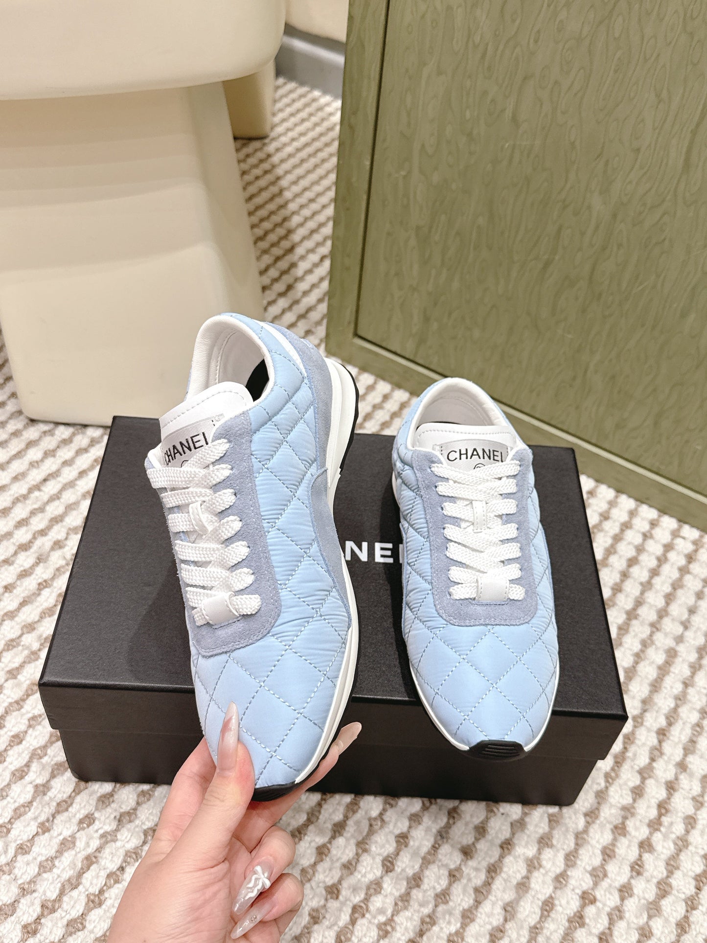 CHANEL 25S SNEAKERS IN LIGHT BLUE CALFSKIN AND SUEDE - 35