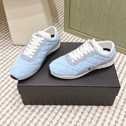 CHANEL 25S SNEAKERS IN LIGHT BLUE CALFSKIN AND SUEDE - 35