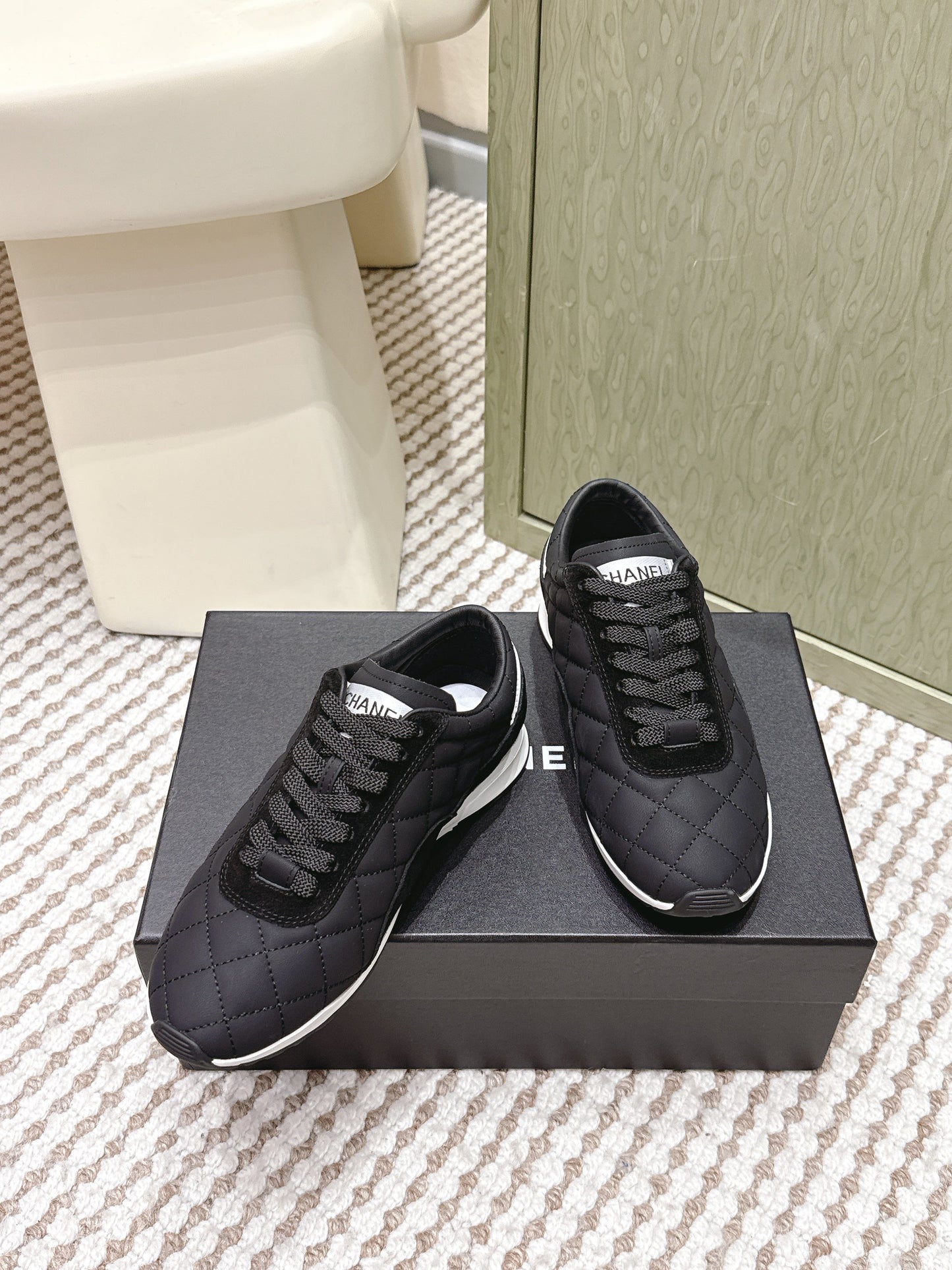 CHANEL 25S SNEAKERS IN BLACK CALFSKIN AND SUEDE - 35