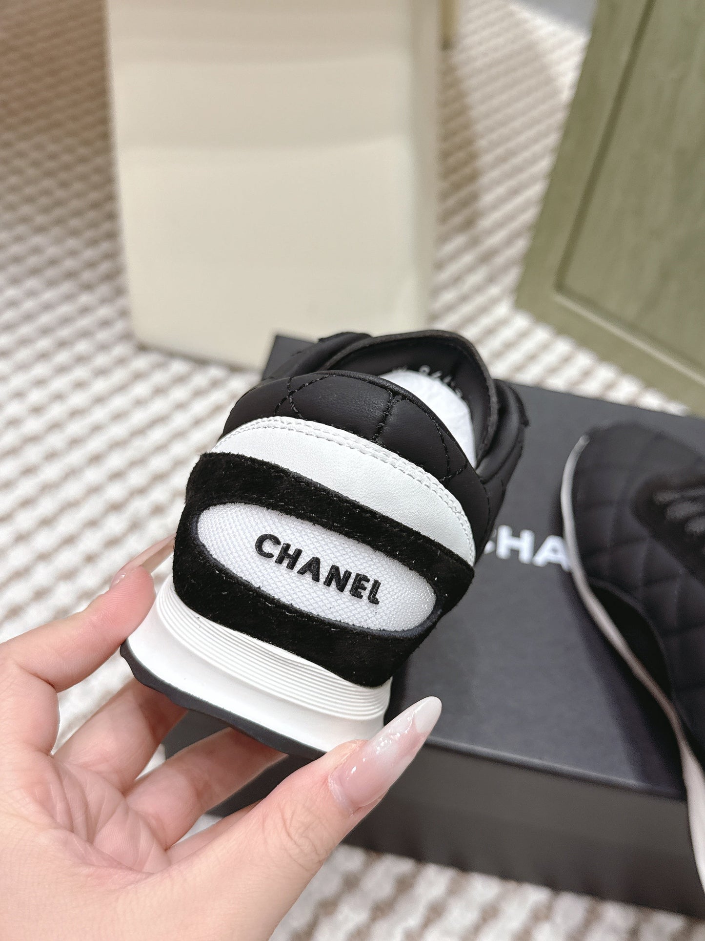 CHANEL 25S SNEAKERS IN BLACK CALFSKIN AND SUEDE - 35