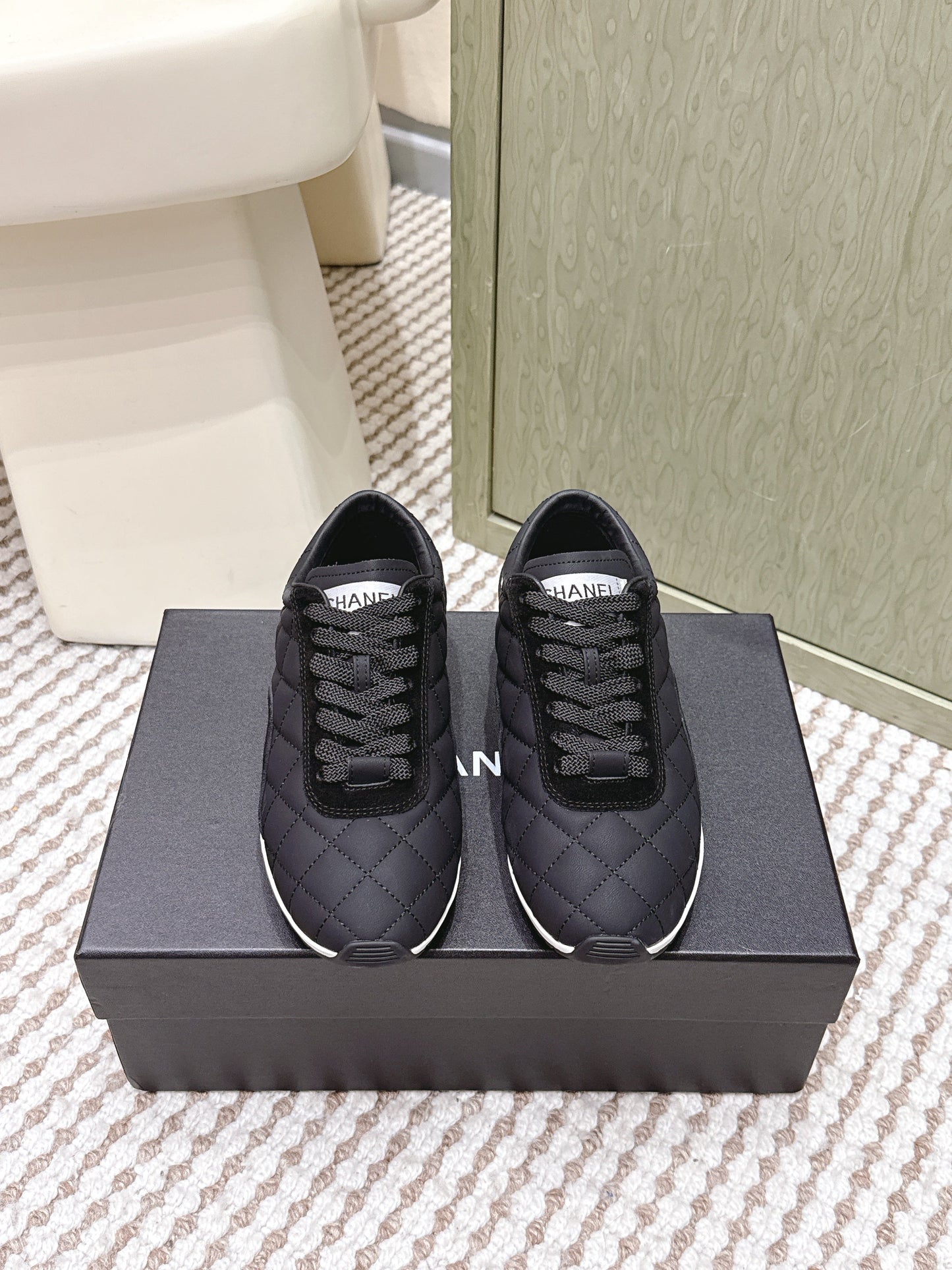 CHANEL 25S SNEAKERS IN BLACK CALFSKIN AND SUEDE - 35