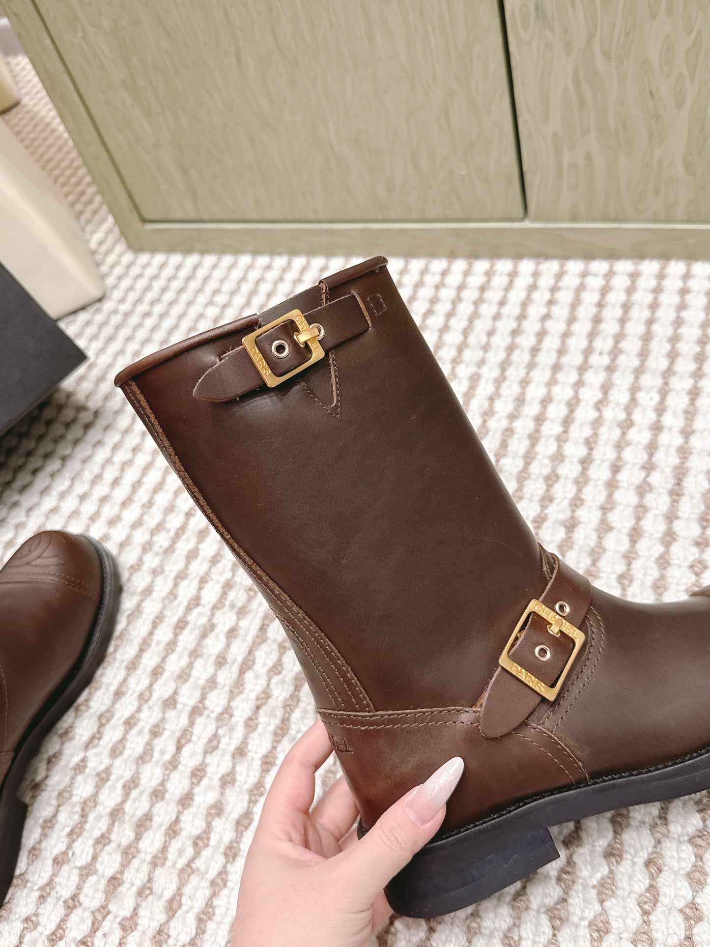 CHANEL 25S CALF-HIGH CHELSEA BOOTS IN BROWN CALFSKIN GOLD HARDWARE - 35