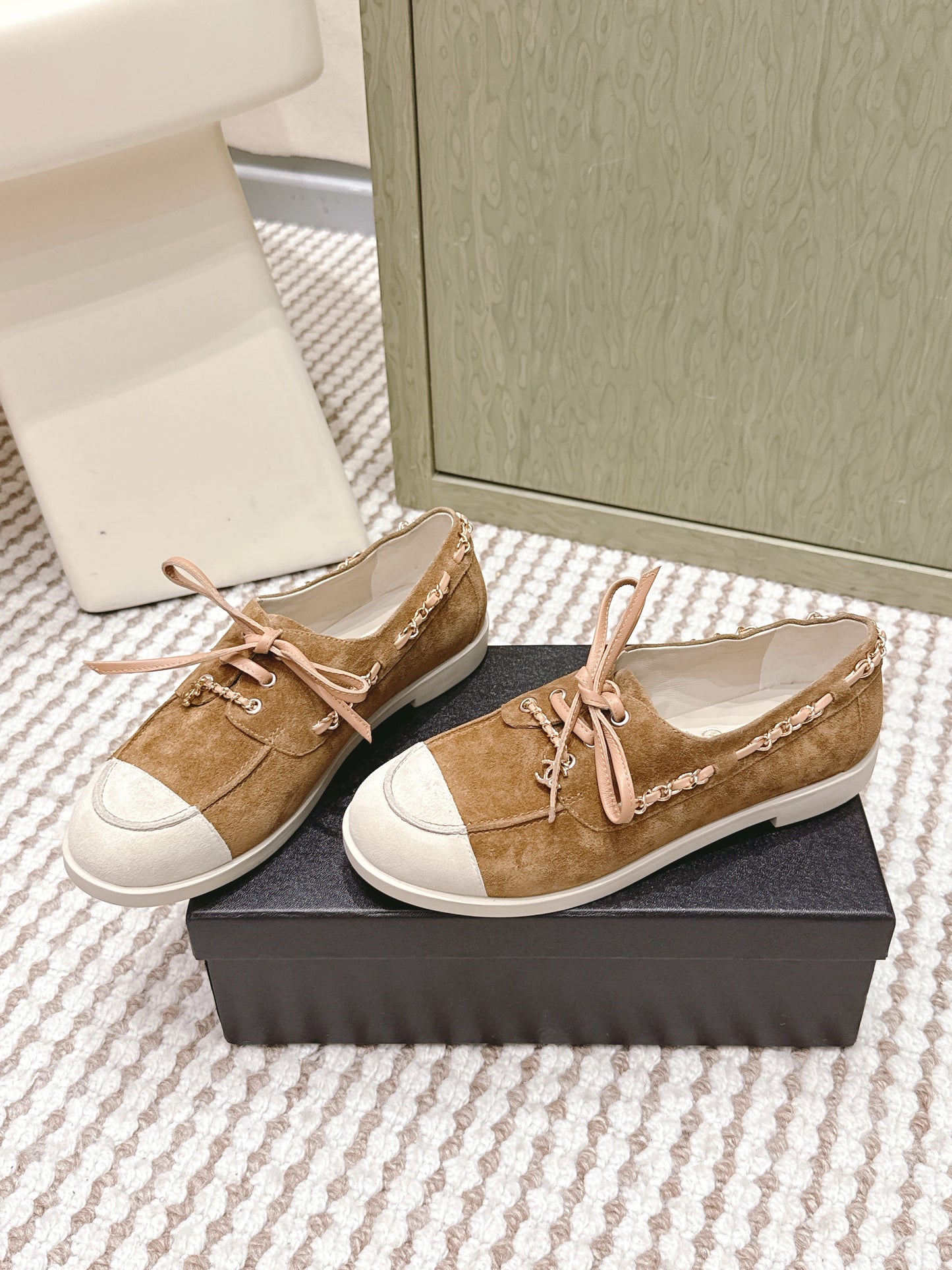 CHANEL 25S MOCCASINS IN BROWN AND LIGHT GREY SUEDE - 35