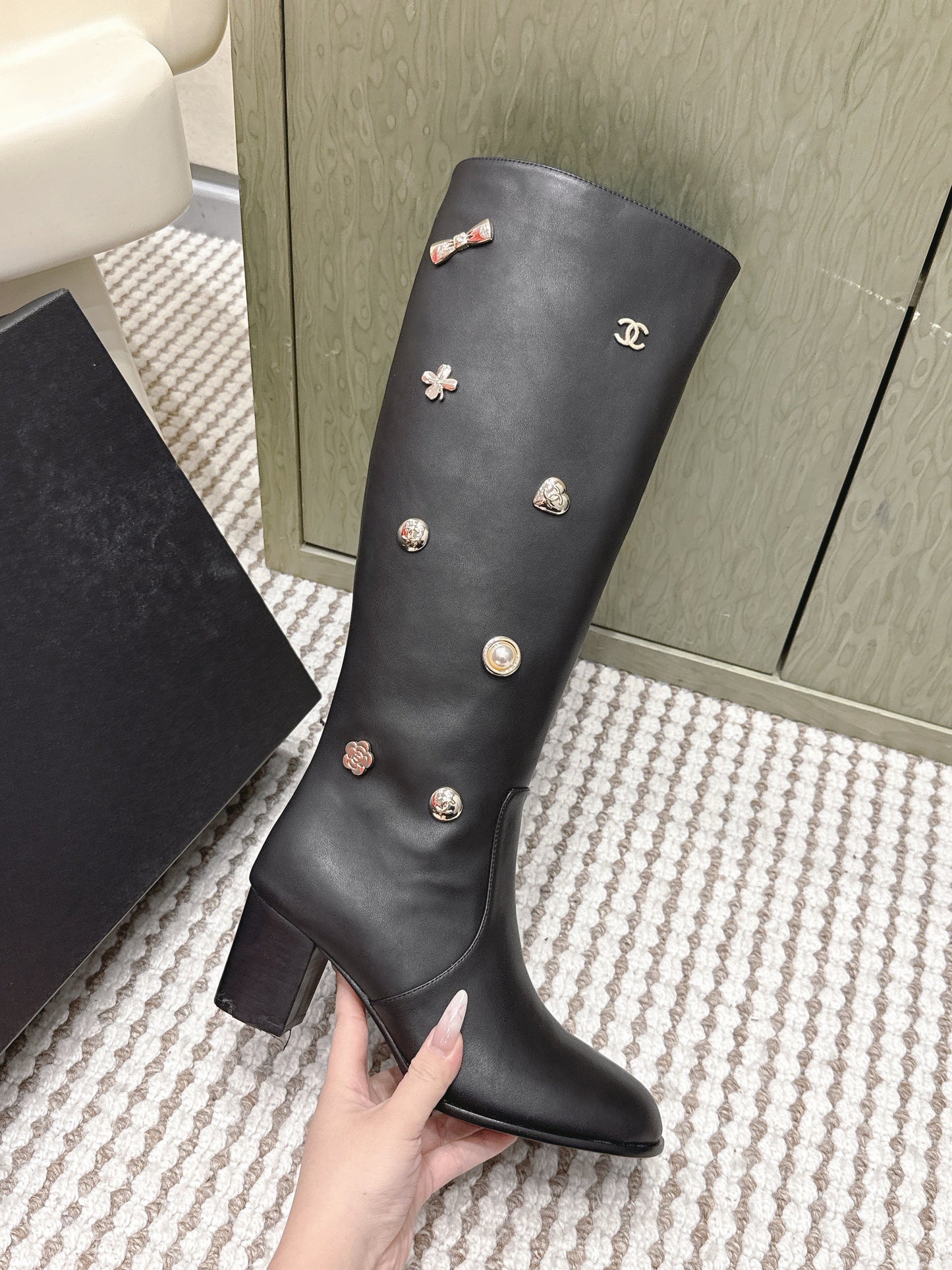 CHANEL 25S KNEE-HIGH BOOTS IN BLACK CALFSKIN WITH RHINESTONES - 35