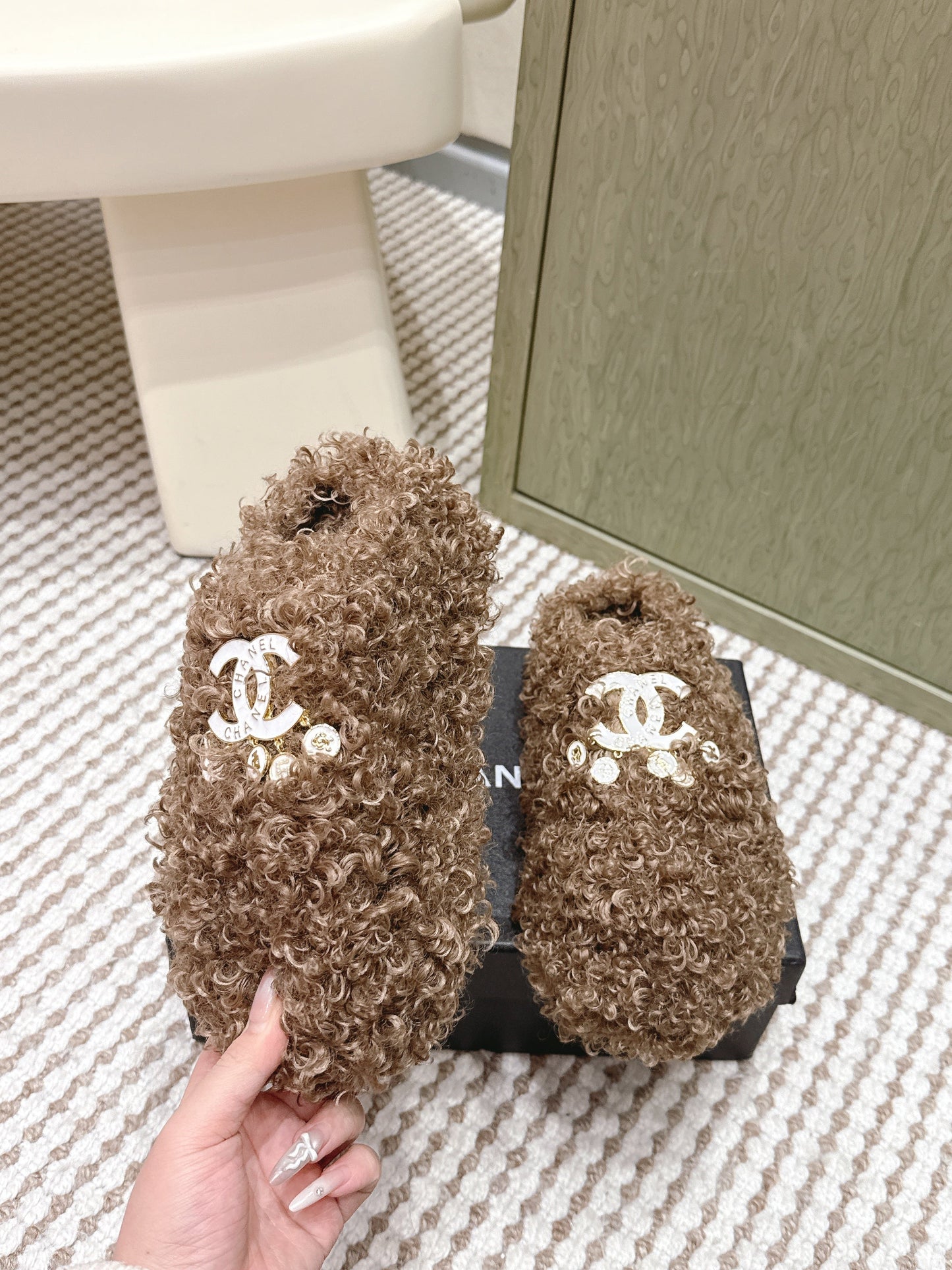 CHANEL 25S CLASSIC FURRY SLIDES IN BROWN WITH DOUBLE C LOGO - 35