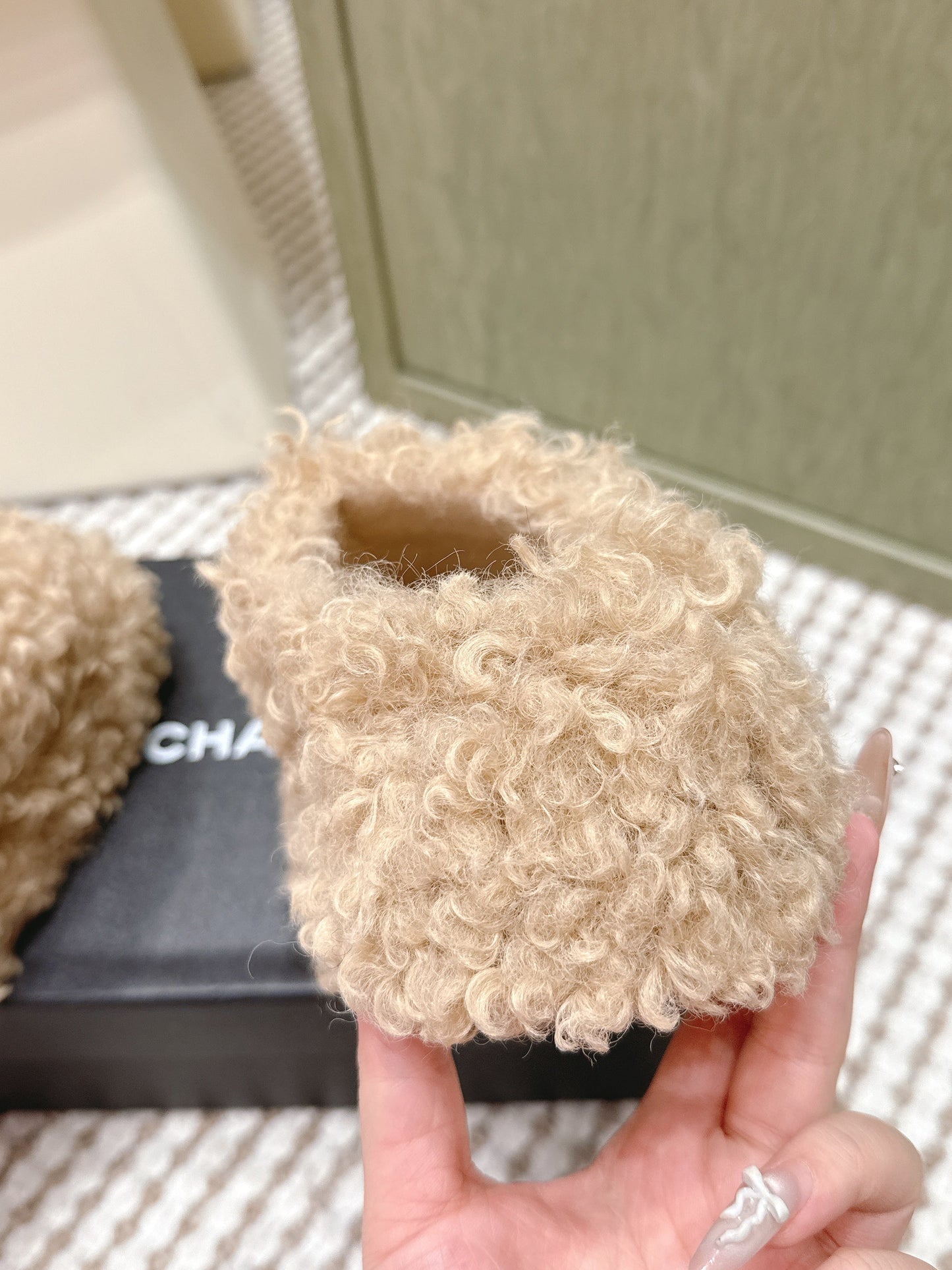 CHANEL 25S CLASSIC FURRY SLIDES IN LIGHT BROWN WITH DOUBLE C LOGO - 35