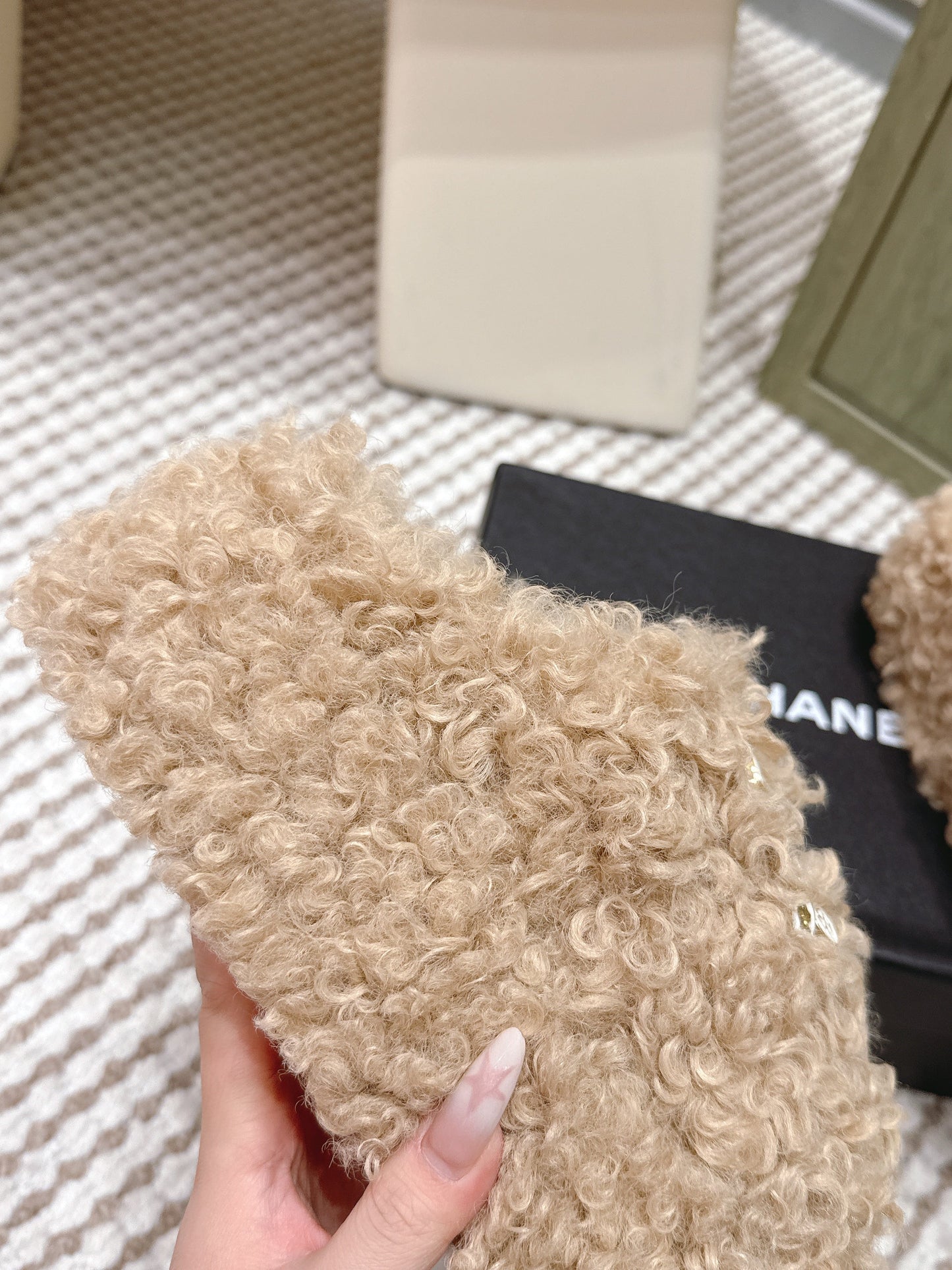 CHANEL 25S CLASSIC FURRY SLIDES IN LIGHT BROWN WITH DOUBLE C LOGO - 35