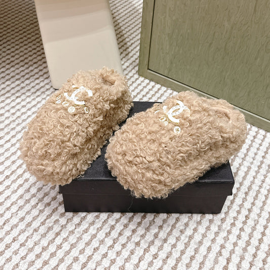 CHANEL 25S CLASSIC FURRY SLIDES IN LIGHT BROWN WITH DOUBLE C LOGO - 35
