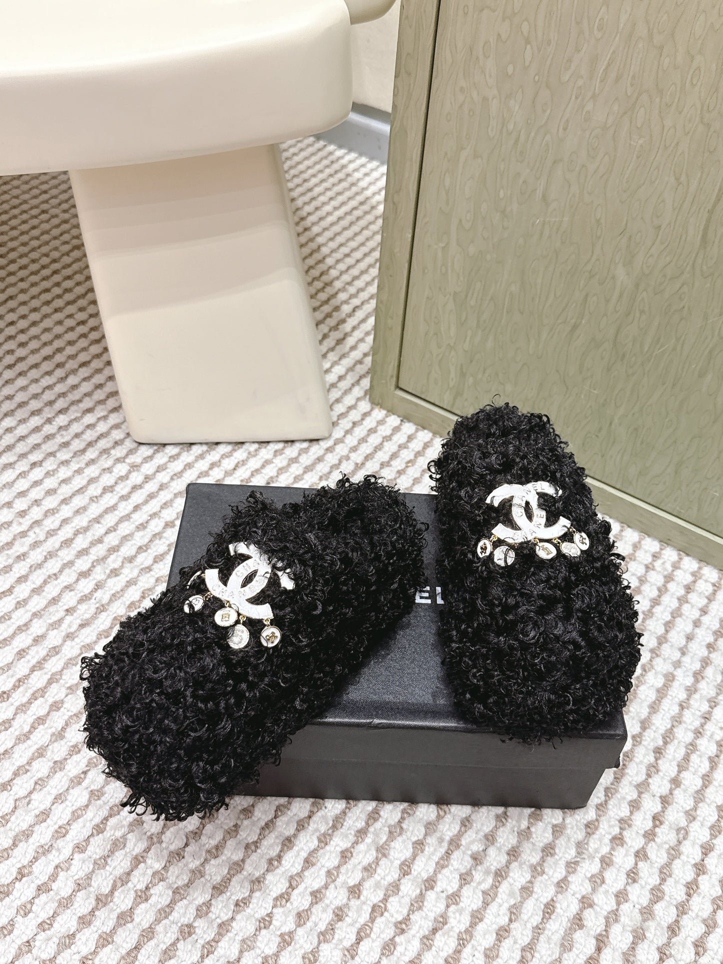 CHANEL 25S CLASSIC FURRY SLIDES IN BLACK WITH DOUBLE C LOGO - 35
