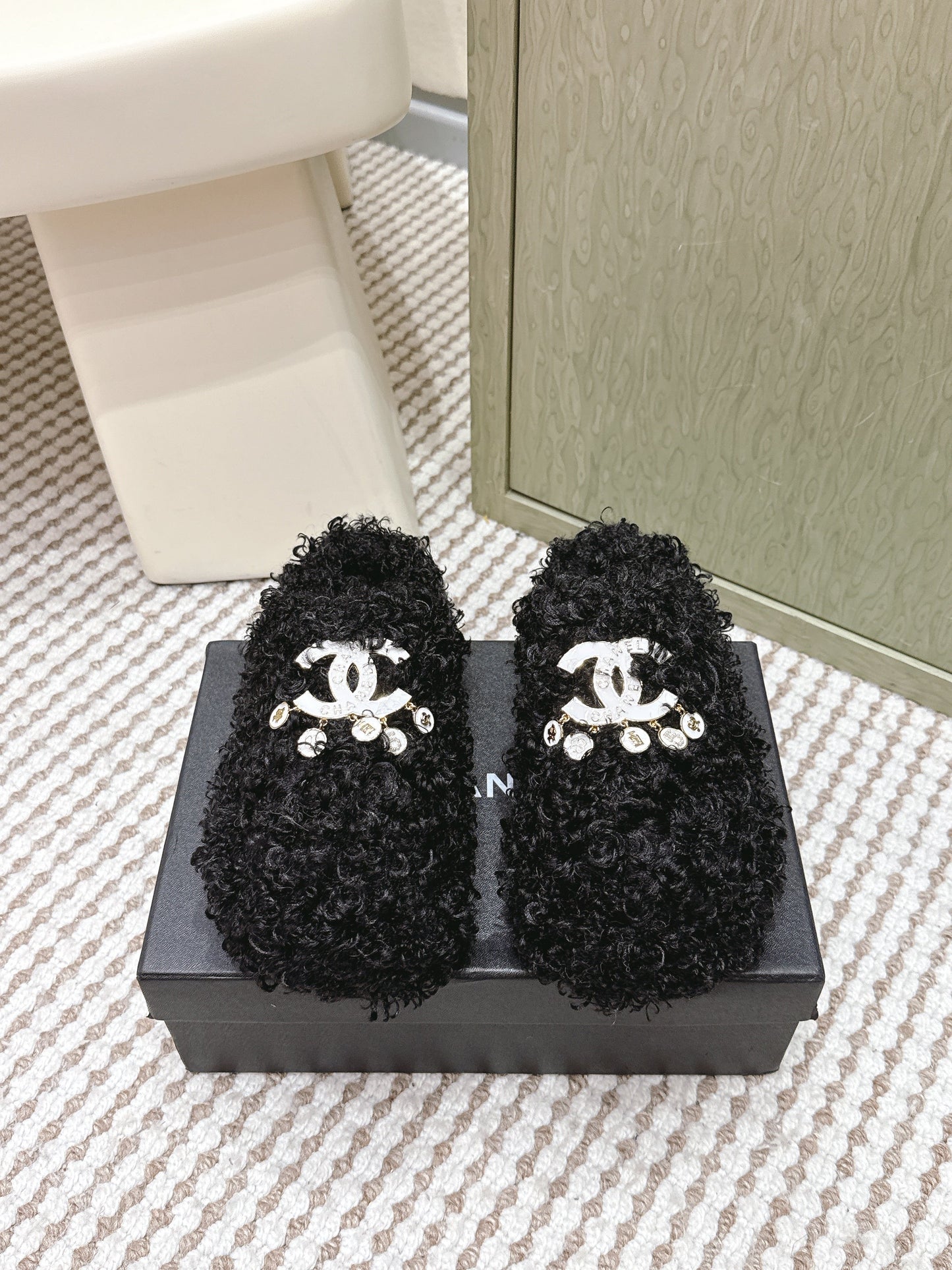 CHANEL 25S CLASSIC FURRY SLIDES IN BLACK WITH DOUBLE C LOGO - 35