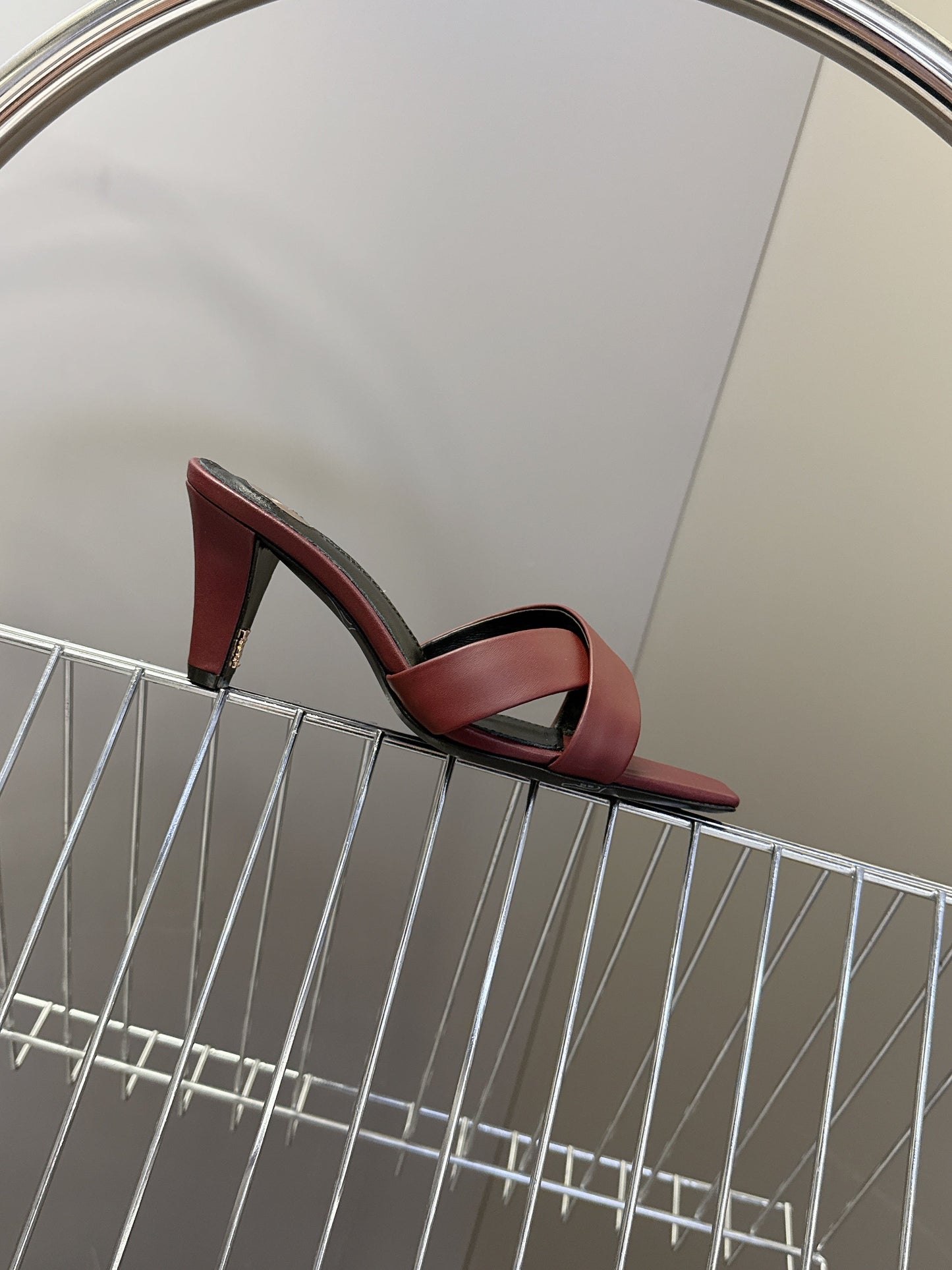 YSL 25S JILL MULES 75MM IN MAHOGANY RED SMOOTH CALFSKIN - 35
