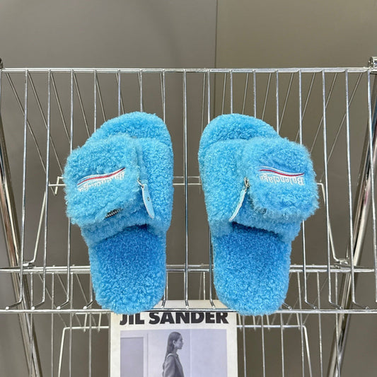 BALENCIAGA 25S SLIPPERS IN BLUE FAUX SHEARLING - 35