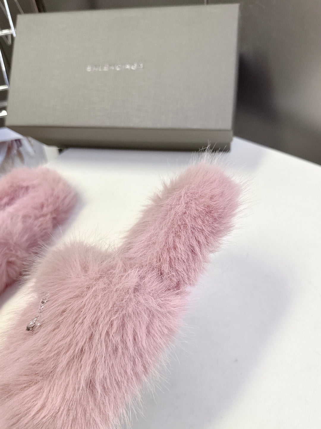 BALENCIAGA 25S SOFT FUR SLIPPERS IN LIGHT PINK FUR WITH RHINESTONE BOW - 35
