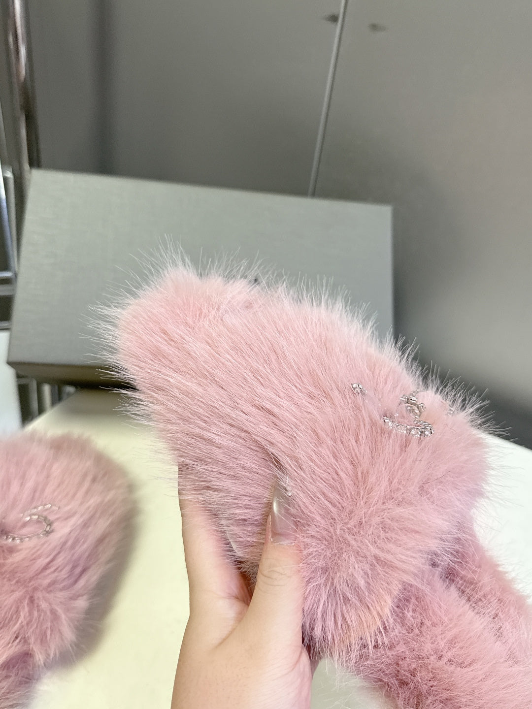 BALENCIAGA 25S SOFT FUR SLIPPERS IN LIGHT PINK FUR WITH RHINESTONE BOW - 35