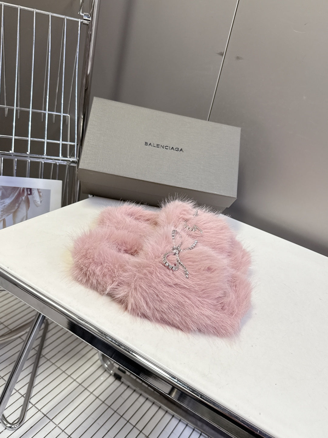 BALENCIAGA 25S SOFT FUR SLIPPERS IN LIGHT PINK FUR WITH RHINESTONE BOW - 35