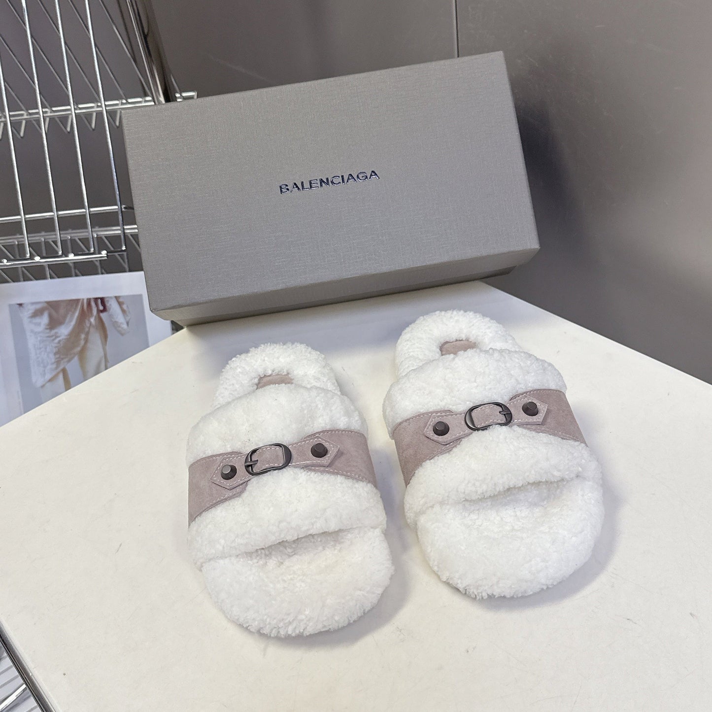 BALENCIAGA 25S SLIPPERS IN DUSTY PINK GRAY SUEDE AND WHITE WOOL - 35