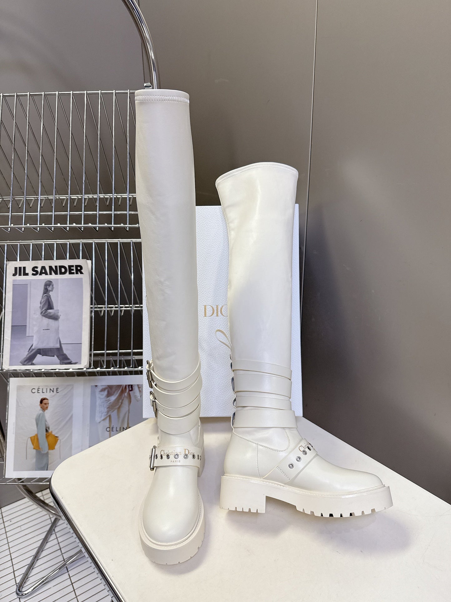 DIOR D-FIGHT BOOT 25S IN WHITE CALFSKIN WITH SILVER HARDWARE - 35