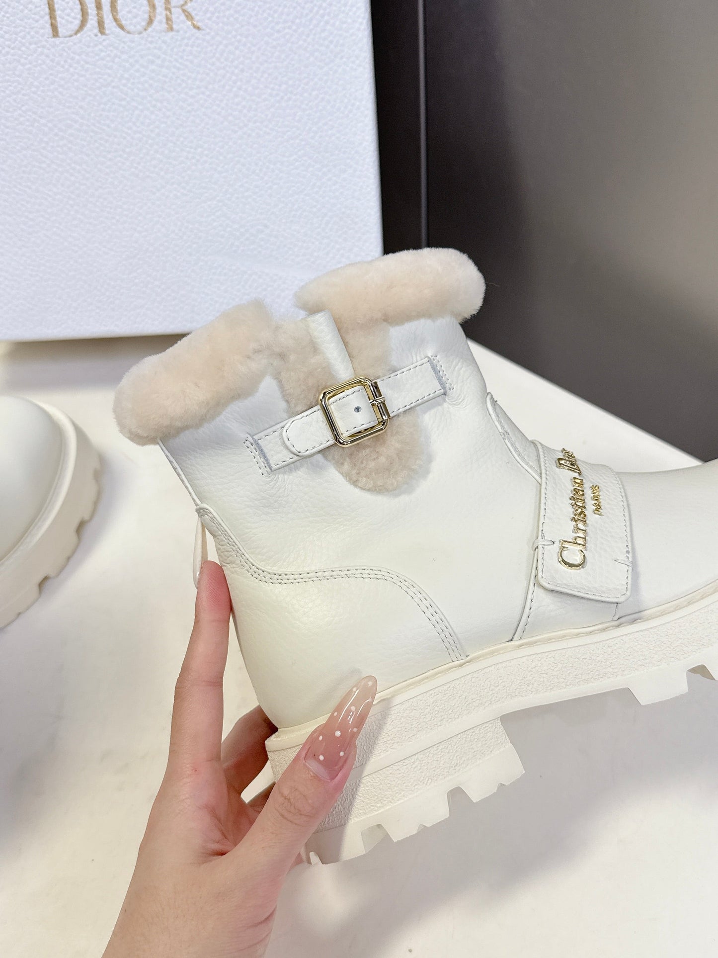 DIORALPS ANKLE BOOTS 25S IN WHITE LAMBSKIN AND BEIGE WOOL WITH GOLD HARDWARE - 35