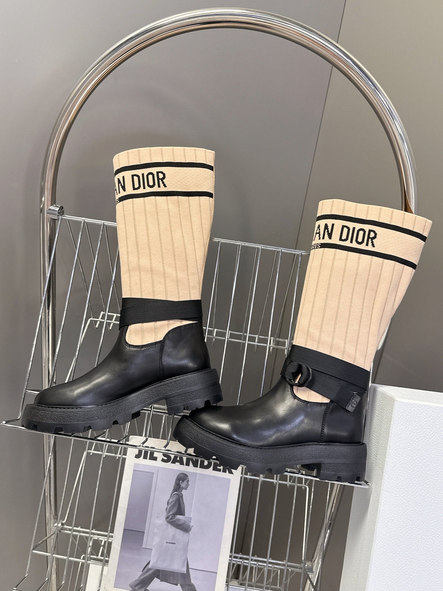 DIOR 25S D-MAJOR ANKLE BOOTS IN BLACK CALFSKIN AND LIGHT BEIGE FABRIC - 35