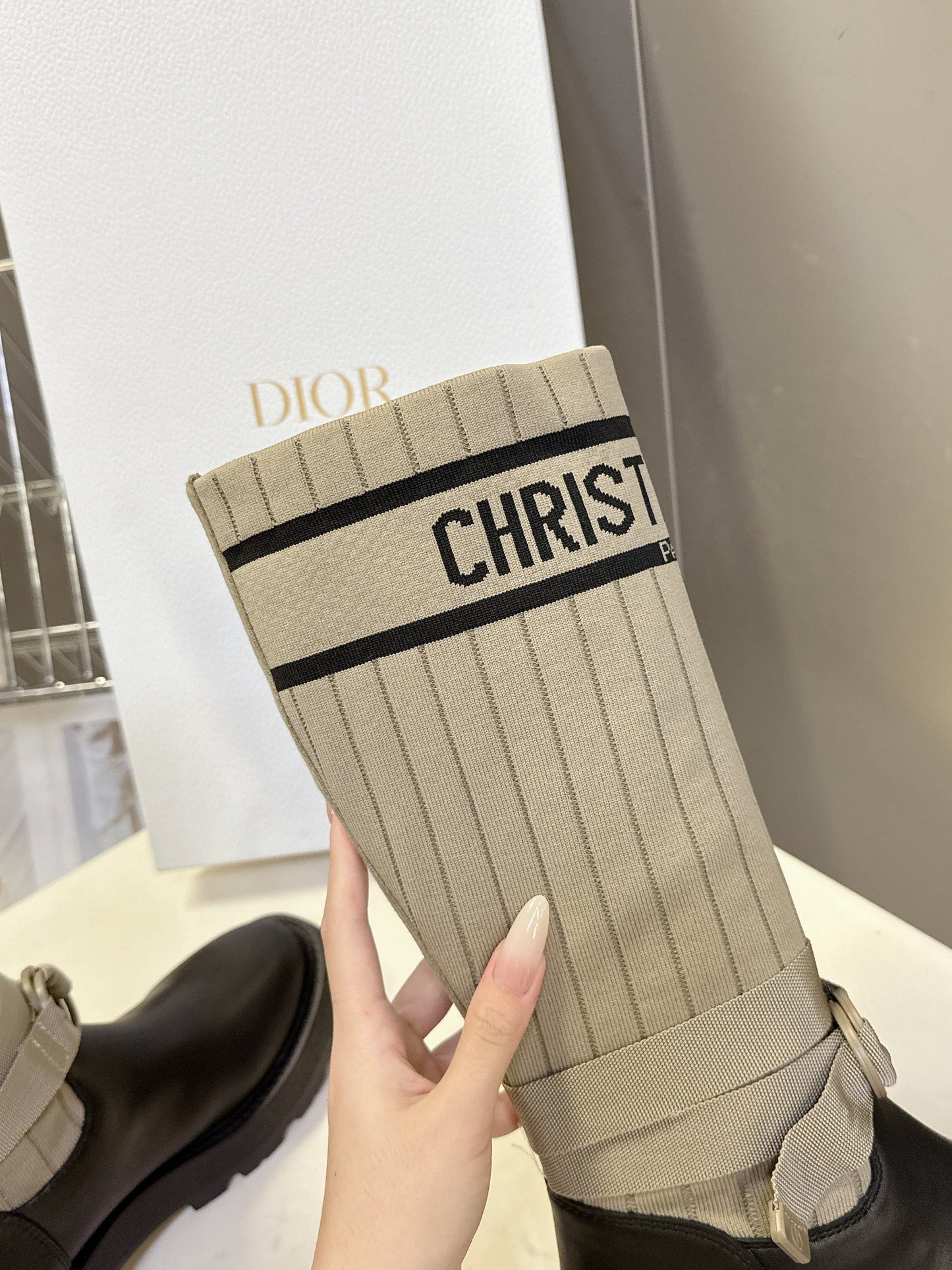 DIOR 25S D-MAJOR ANKLE BOOTS IN BLACK CALFSKIN AND BEIGE FABRIC - 35