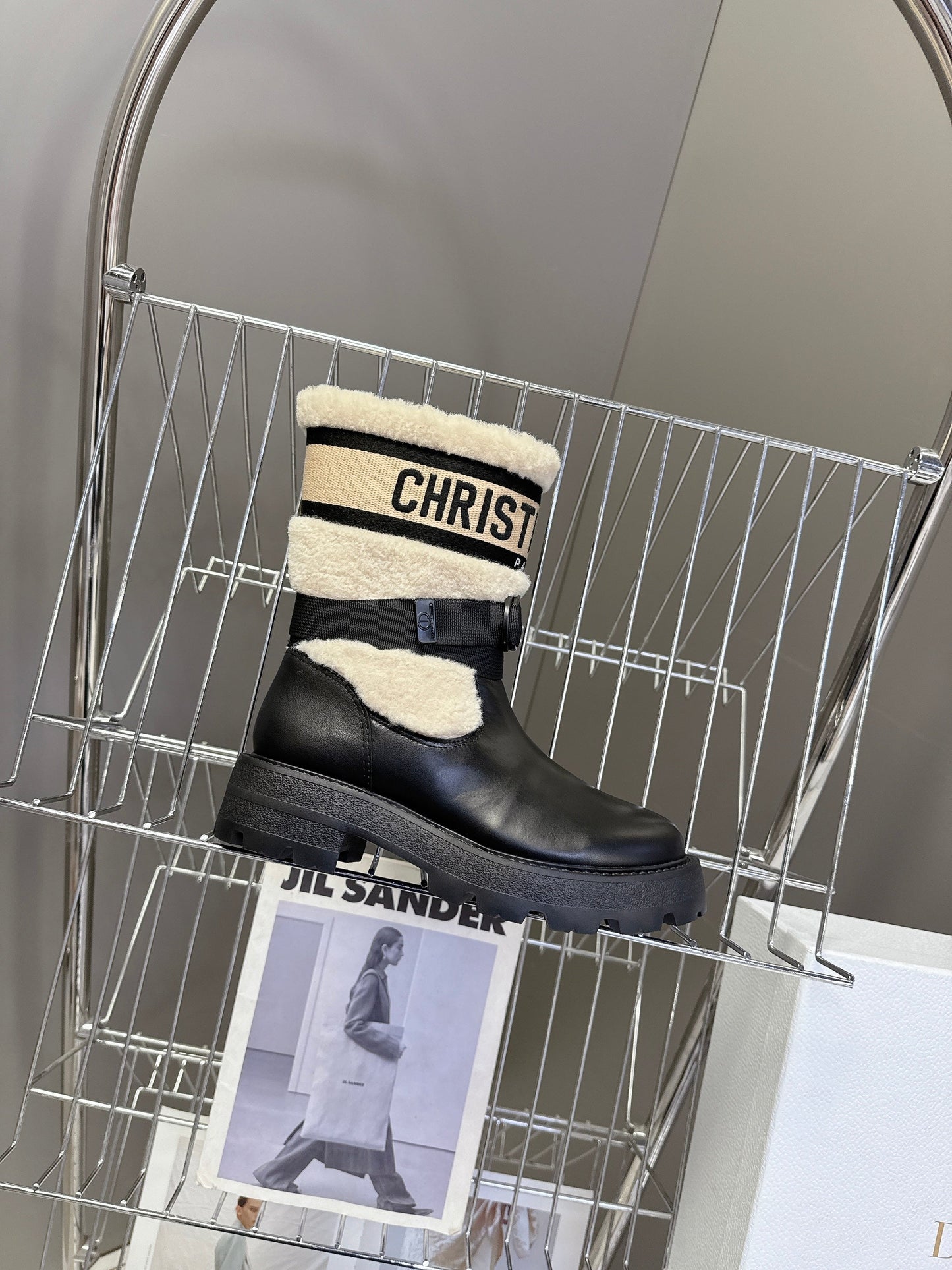 DIOR 25S D-MAJOR ANKLE BOOTS IN BLACK LAMBSKIN AND CREAM WHITE WOOL - 35