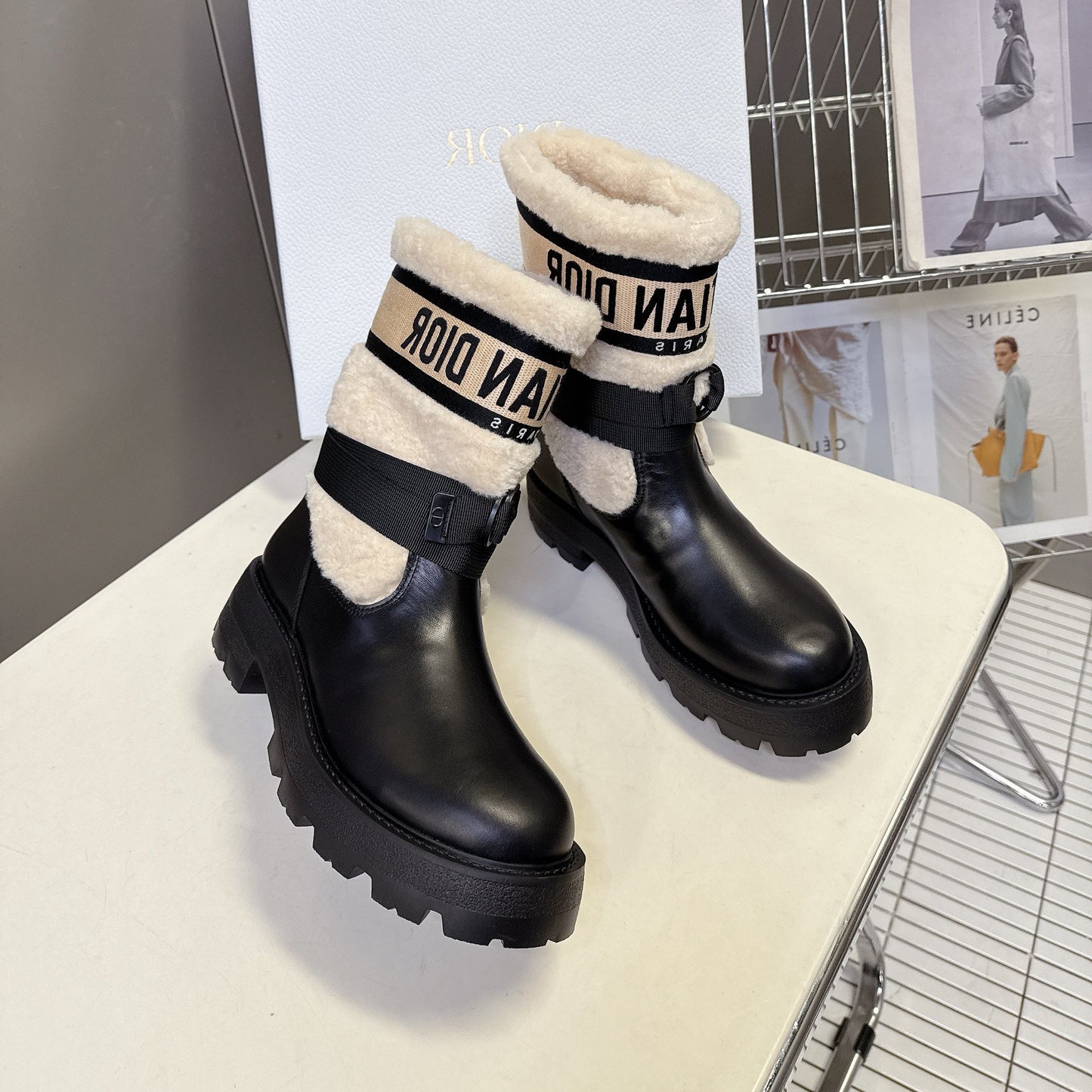 DIOR 25S D-MAJOR ANKLE BOOTS IN BLACK LAMBSKIN AND CREAM WHITE WOOL - 35