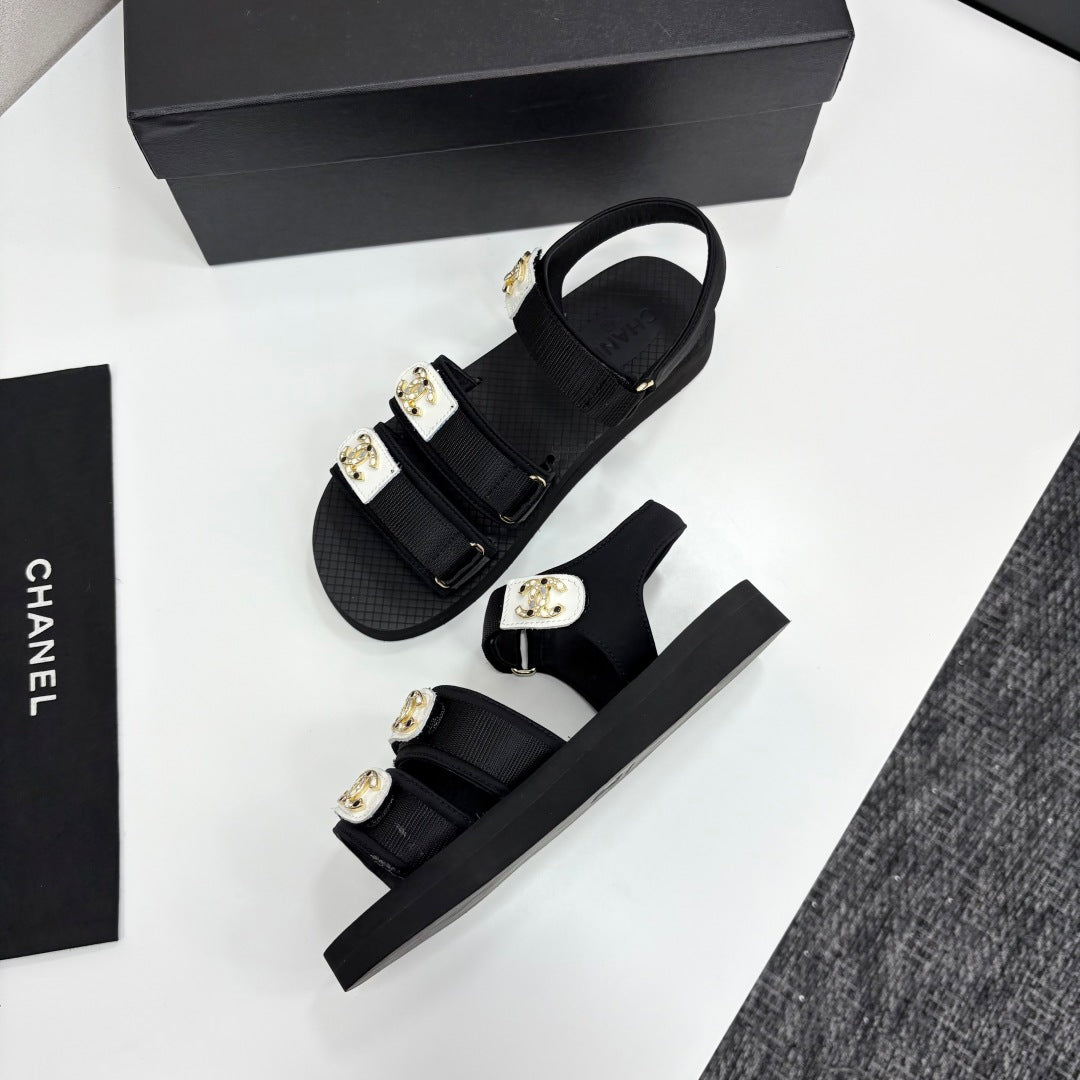 CC SANDAL 25S IN BLACK FABRIC WITH WHITE HARDWARE - 35
