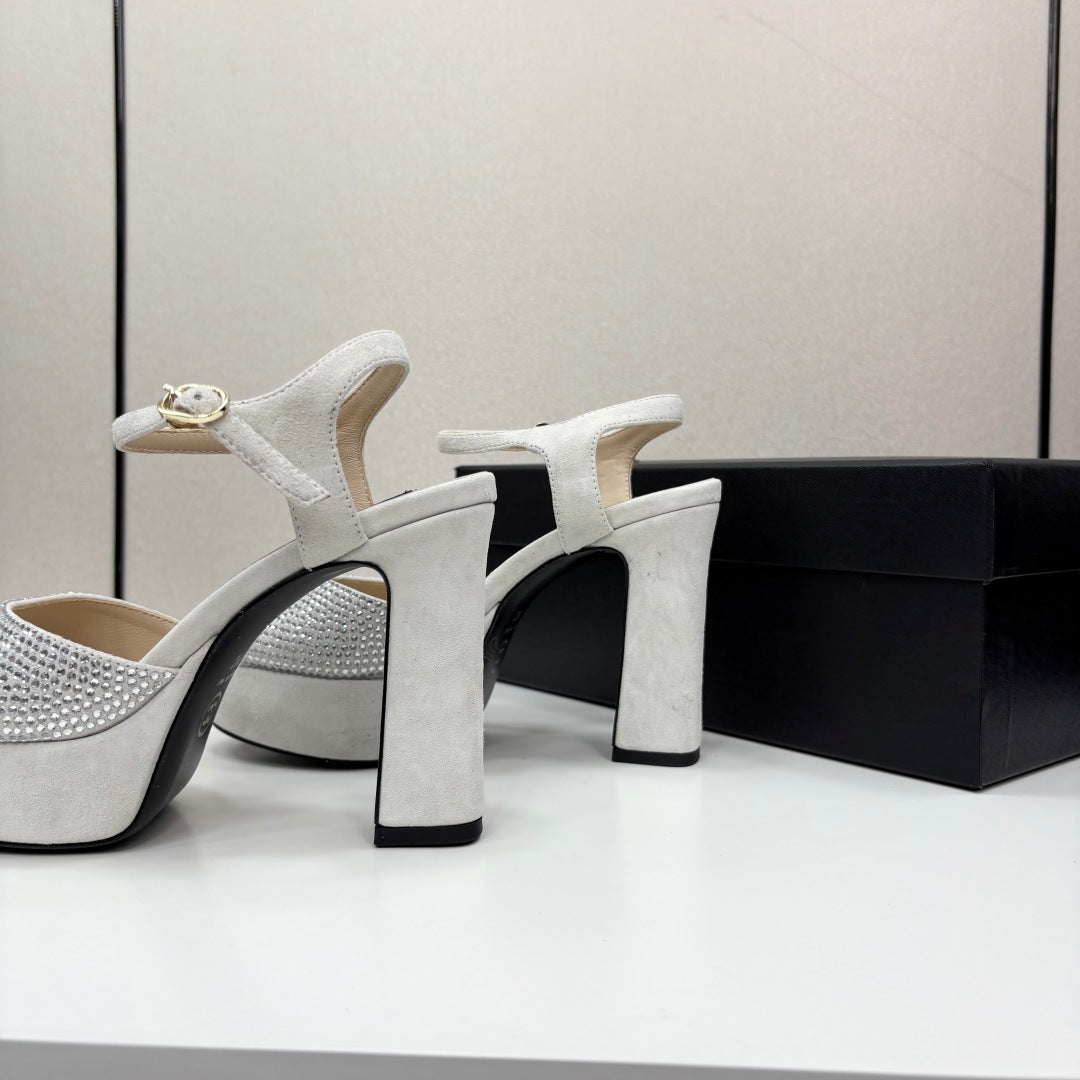 CC HEEL SANDAL 25S IN LIGHT GREY SUEDE WITH CRYSTAL - 35