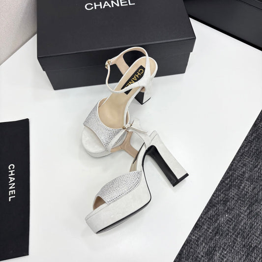 CC HEEL SANDAL 25S IN LIGHT GREY SUEDE WITH CRYSTAL - 35