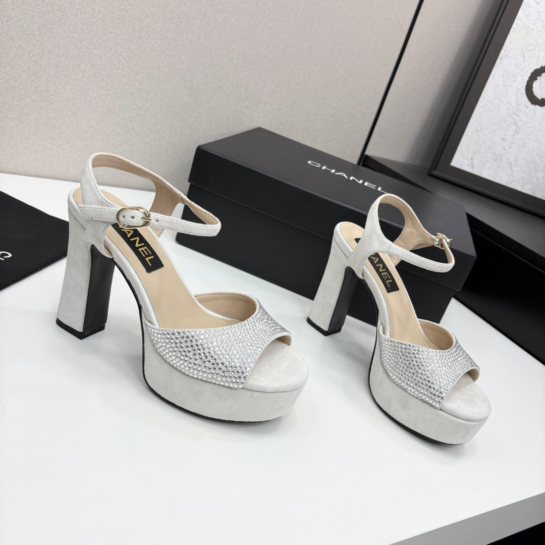 CC HEEL SANDAL 25S IN LIGHT GREY SUEDE WITH CRYSTAL - 35