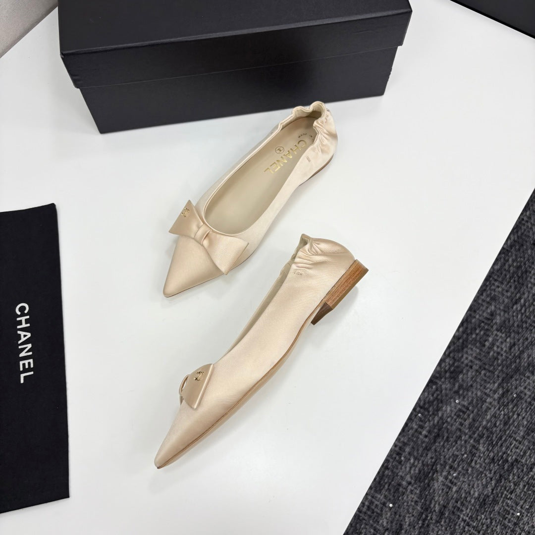 CC BALLET FLATS 25S IN LIGHT BEIGE SATIN WITH BOW - 35