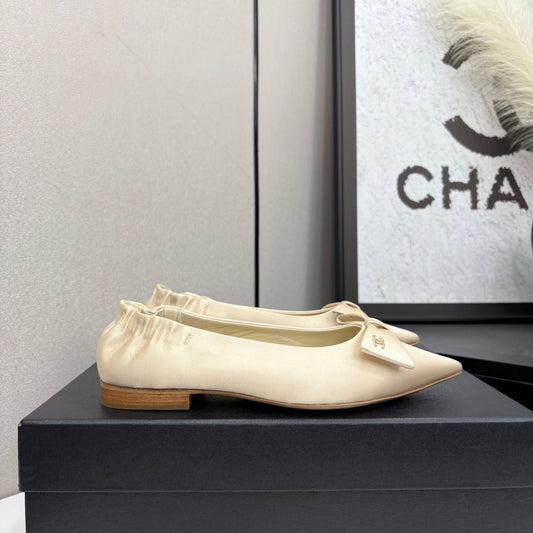 CC BALLET FLATS 25S IN LIGHT BEIGE SATIN WITH BOW - 35