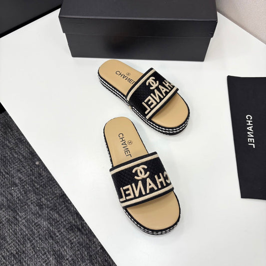 CC SLIDE SANDALS 25S IN BEIGE CALFSKIN MIX BLACK FABRIC - 35