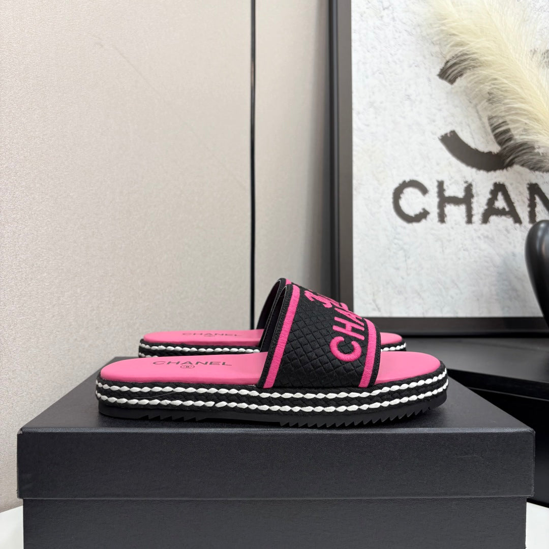 CC SLIDE SANDALS 25S IN PINK FABRIC AND CALFSKIN - 35