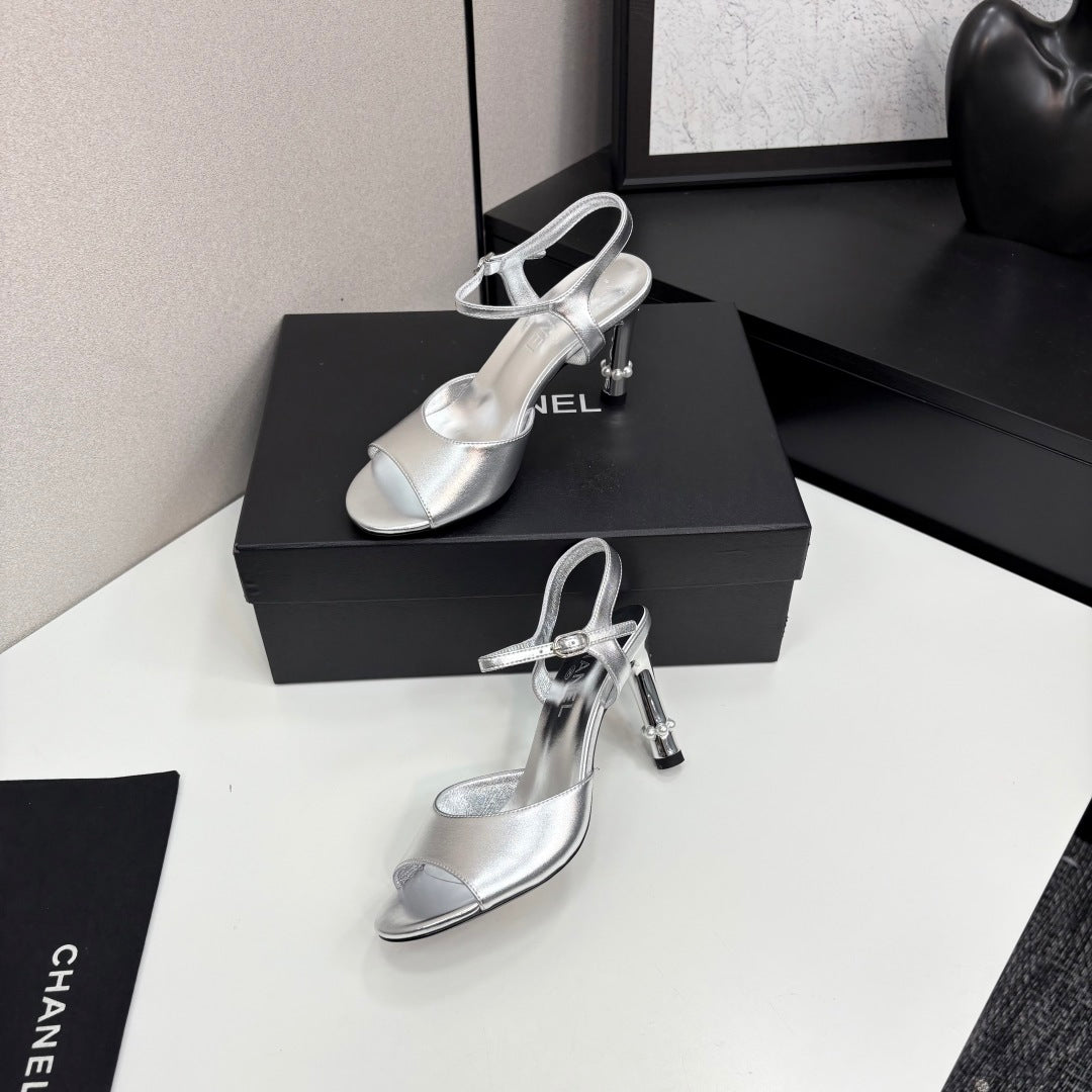 CC HIGH SANDAL 25S 80 MM IN SILVER CALFSKIN WITH PEARL DETAILS - 35