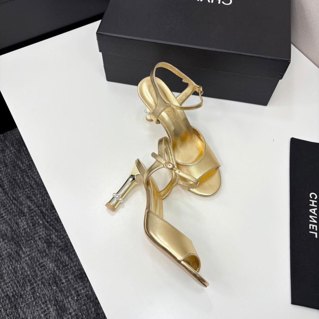 CC HIGH SANDAL 25S 80 MM IN GOLD CALFSKIN WITH PEARL DETAILS - 35