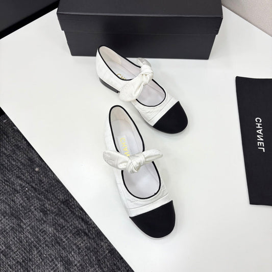 CC BALLET FLATS 25S IN WHITE AND BLACK FABRIC WITH BOW - 35